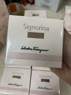 Nước hoa signorina edp 30ml fullbox