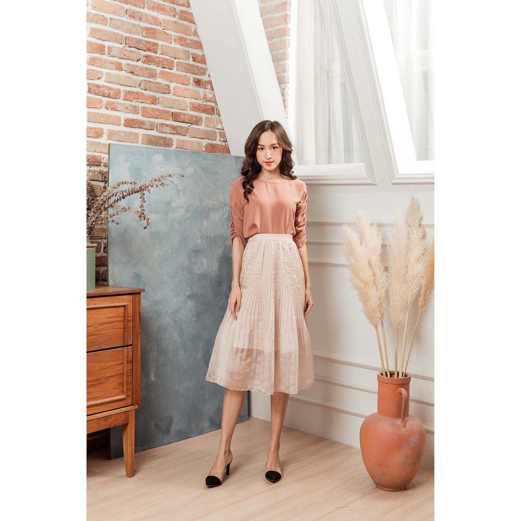 KOKA Design Sơ mi cổ tròn nhún tay AC00201