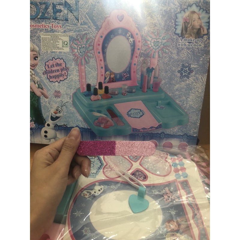 Đồ chơi make up Frozen