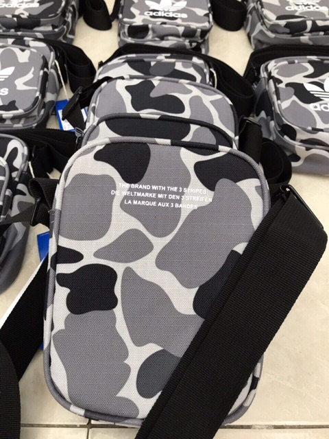 Túi Adidas camo xuất xịn | BigBuy360 - bigbuy360.vn