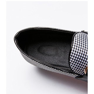 Elegant and elegant mesh patterned men's loafers