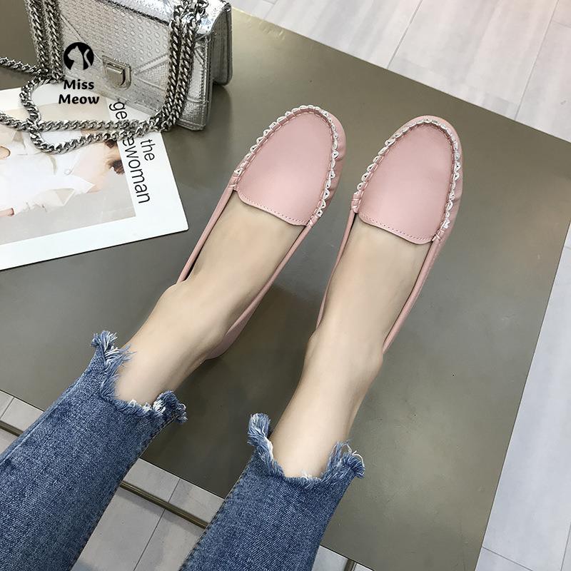 Miss meow Giày Doudou nữ mùa xuân 2021 mới thoải mái và đa năng lười một chân | BigBuy360 - bigbuy360.vn