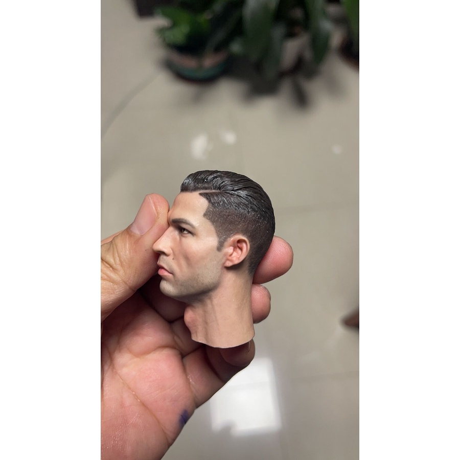 Mô Hình Đầu Nhân Vật Cristiano Ronaldo Tỉ Lệ 1/6 12"
