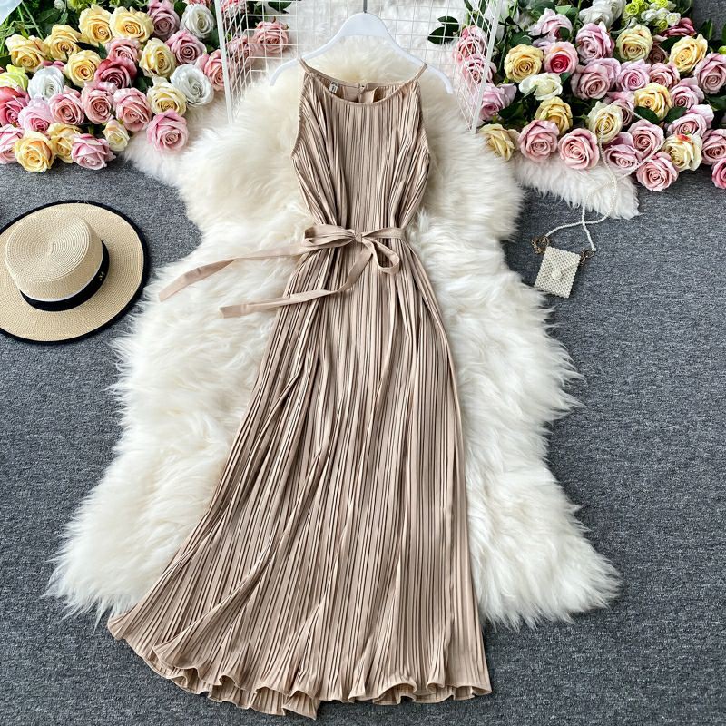 [Hot Item] Váy Maxi Xếp Ly Kèm Đai Thắt Eo Sang Chảnh | BigBuy360 - bigbuy360.vn