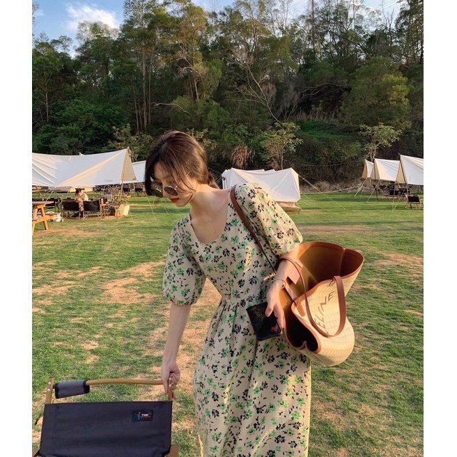 [CÓ SẴN] Váy hoa nhí cổ vuông màu cổ điển 🎀 nơ sau cổ 🎀 dáng dài siêu xinh | BigBuy360 - bigbuy360.vn