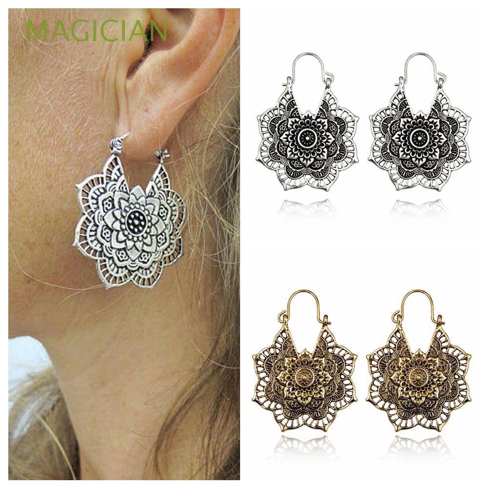 Khuyên tai hình hoa phong cách người Digan cổ điển