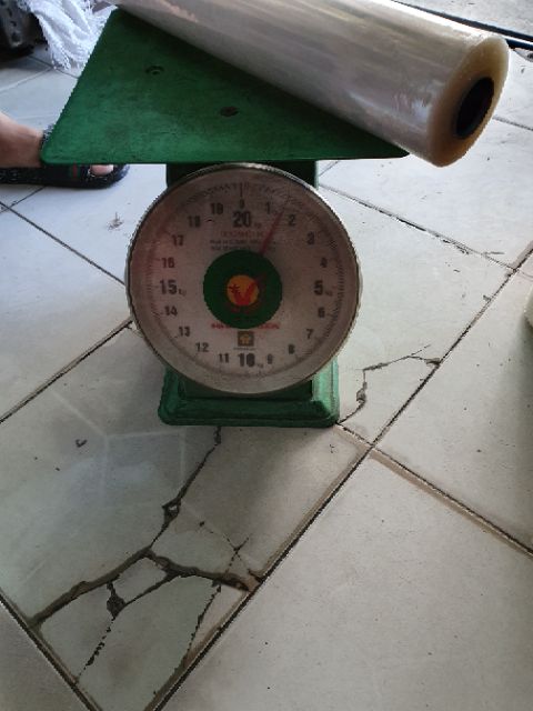 Màng cuốn PE khổ 50cm 1kg8, 3kg3