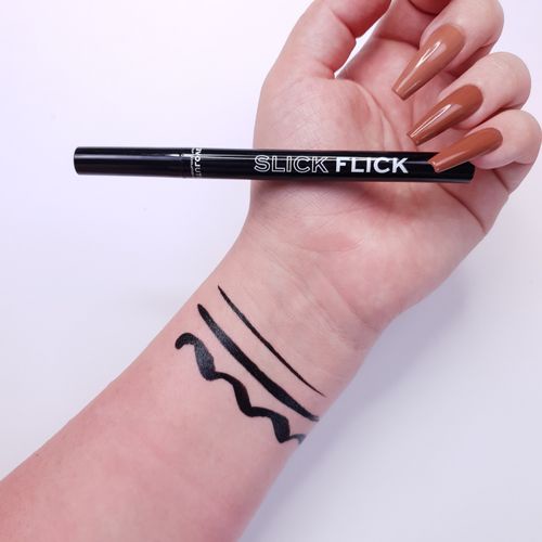 Kẻ Mắt Nước Màu Đen Không Len, Không Trôi Revolution Slick Flick Perfect Flick Eyeliner