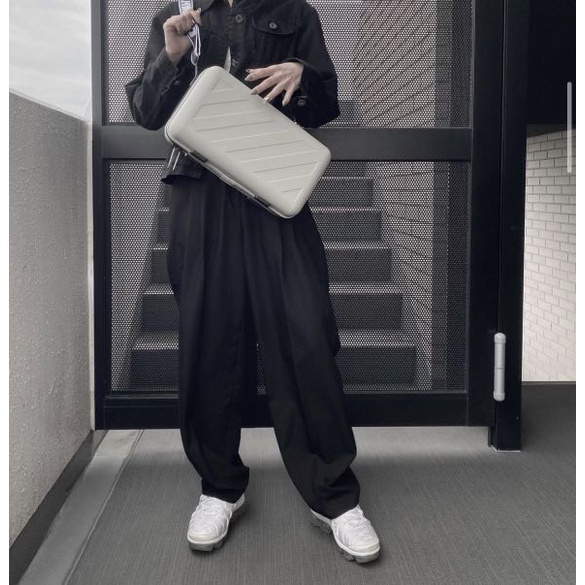 Túi chéo Off-White x Amore Pacific Protection Box Bill hàn