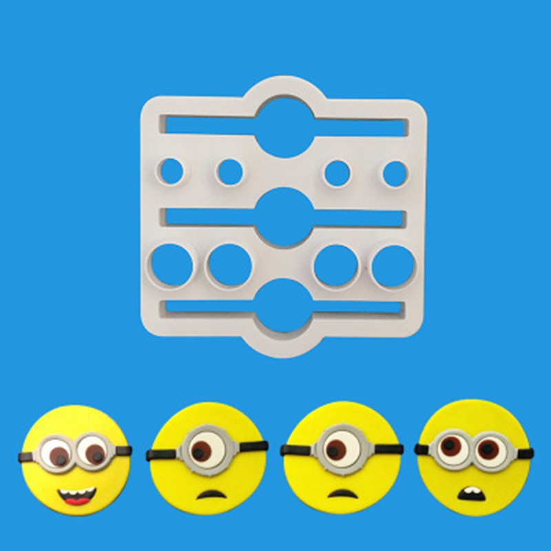 Khuôn Bánh Hình Minion Bằng Nhựa