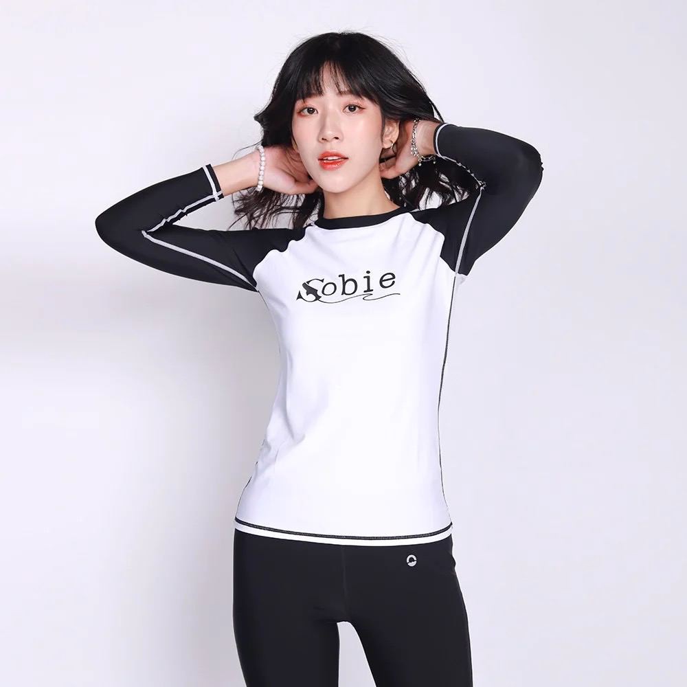 Áo bơi nữ Basic Sobie Black White