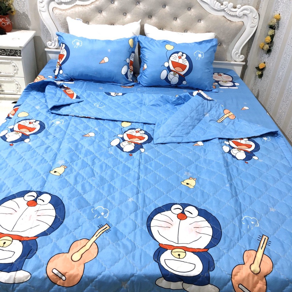 Sỉ Bộ Chăn Hè Ga Gối Kèm Vỏ Gối Ôm set 5 món Sally Mẫu DORAEMON ĐÁNH ĐÀN