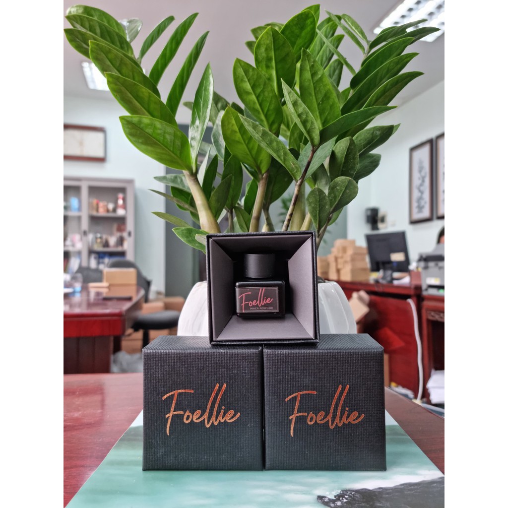 Nước hoa vùng kín hương thơm nồng nàn mãnh liệt Foellie Eau De Innerb Perfume 5ml - Bijou (chai đen) | BigBuy360 - bigbuy360.vn