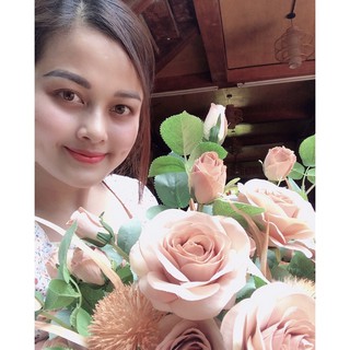 Giỏ Hoa lụa màu nâu tây