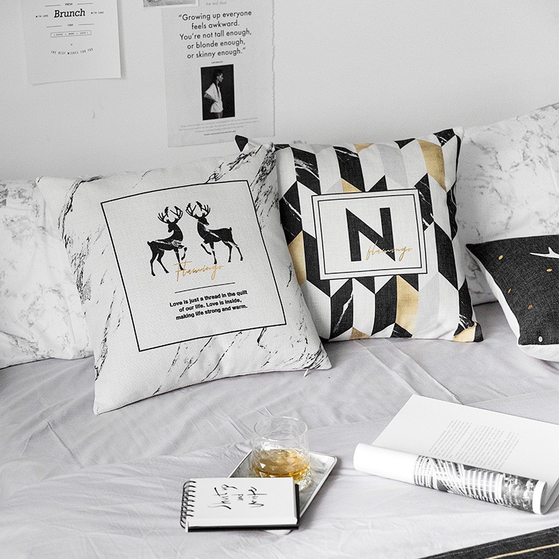 Áo gối hình vuông nhiều kiểu dáng dùng trang trí nội thất tiện dụng | BigBuy360 - bigbuy360.vn