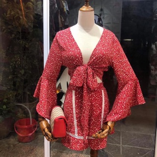 Set hoa nhí đỏ