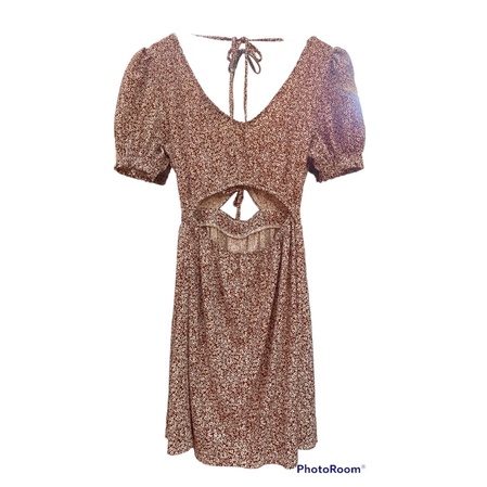 Đầm chiffon  cutout F21