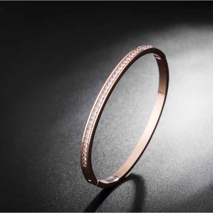 Vòng tay nữ titan cao cấp đính 1 hàng đá vuông khóa gài siêu đẹp, bền màu, hợp thời trang