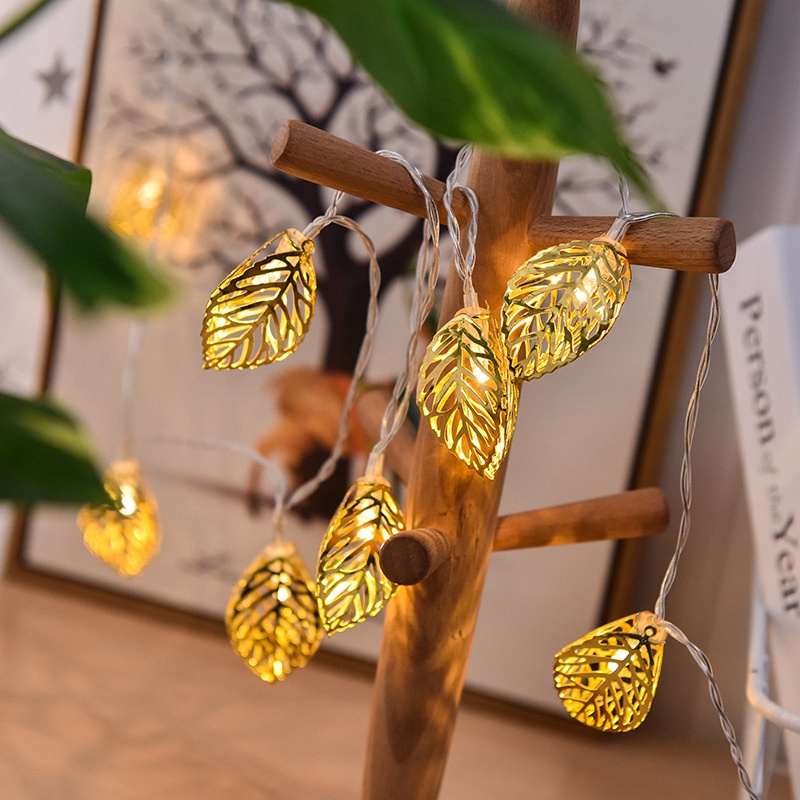 Dây Đèn Led Trang Trí Hình Chiếc Lá