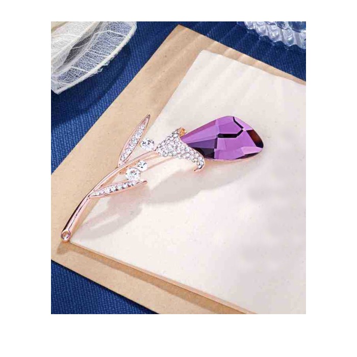 Cài áo thời trang hình hoa huệ tây đính đá cao cấp GC42