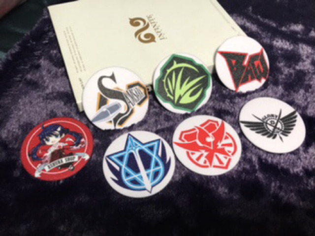 Đặt in Huy Hiệu theo yêu cầu