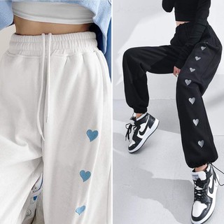 Quần jooger TRÁI TIM unisex phom rộng cạp chun dáng suông bo gấu dây rút chất thun co giãn cực tôn dáng