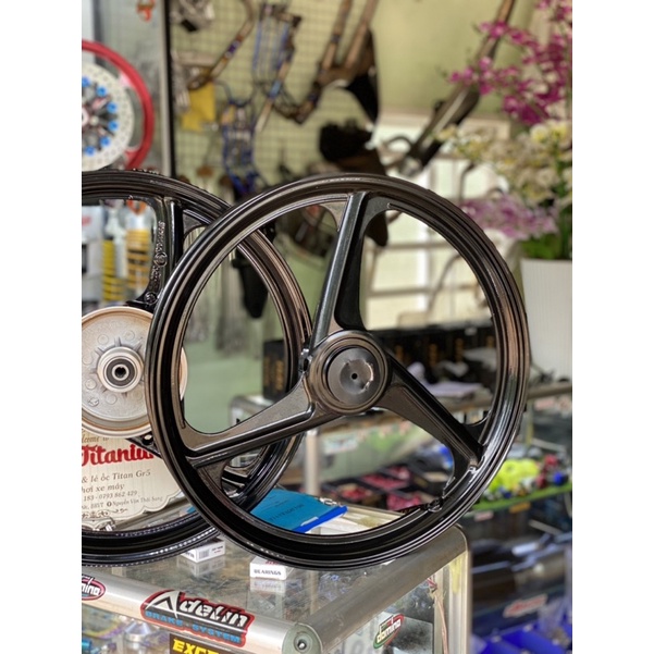 Mâm 3 đao sirius ex2010 at racing màu bóng