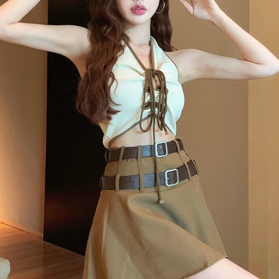 Áo Hai Dây Cổ Yếm Dáng Ngắn 2022 Thời Trang Mùa Hè Quyến Rũ Cho Nữ