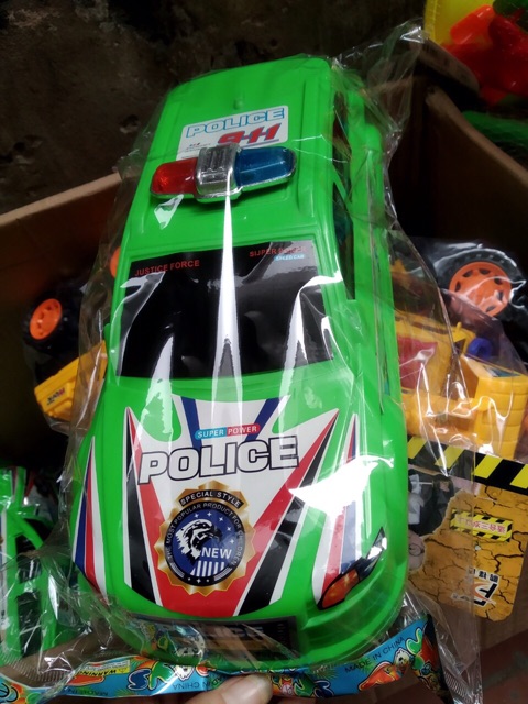 Đồ chơi xe cảnh sát cỡ to