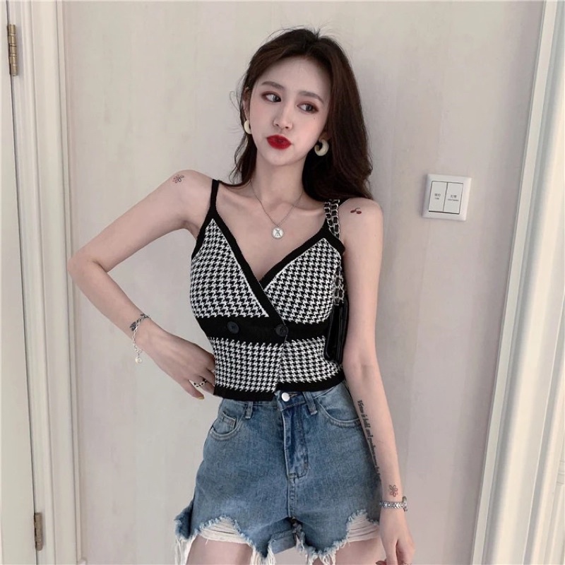 Áo Hai Dây Hoạ Tiết Răng Sói Cá Tính Cài Cúc Eo Tôn Dáng Chất Len Mongtoghi Thời Trang Style Hàn Quốc