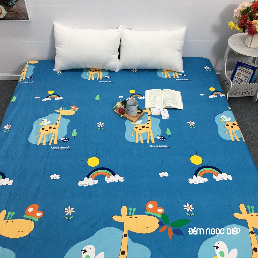 Ga giường chống thấm cotton dành cho bé bảo vệ đệm kích thước m6 hoặc m8 mẫu Hươu cao cổ xanh
