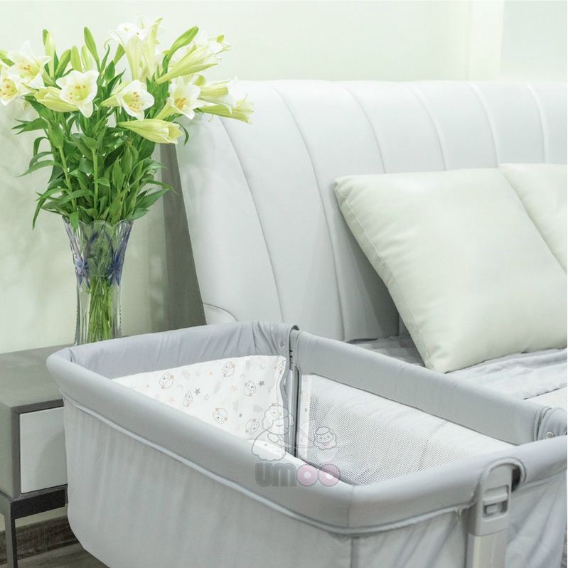 Cũi vải chân cao Umoo 08109 - giường tiện lợi đa năng cho bé