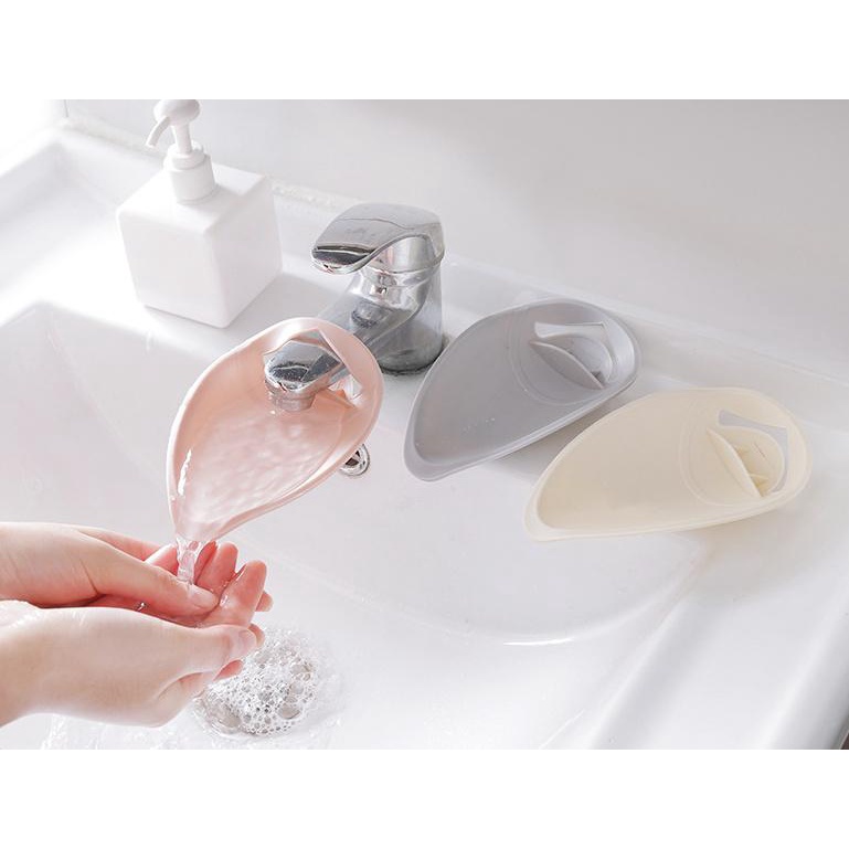 Vòi hứng nước hình chiếc lá