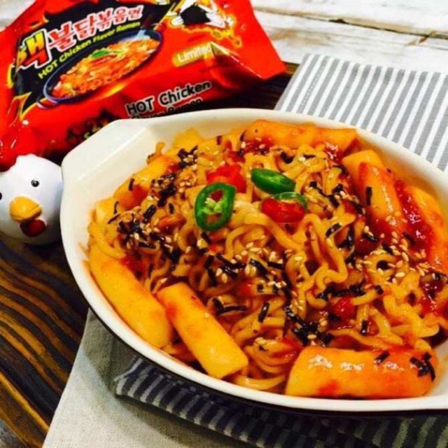 Combo 10 gói mì khô trộn siêu cay x2 spicy Samyang hàn quốc (gói đỏ)