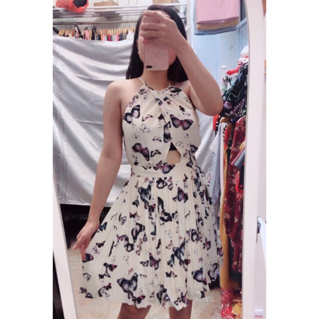 Váy yếm hoa Bik