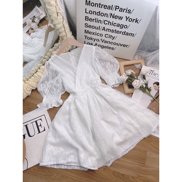 ĐẦM HOA NỔI TAY BO CHÉO NGỰC V