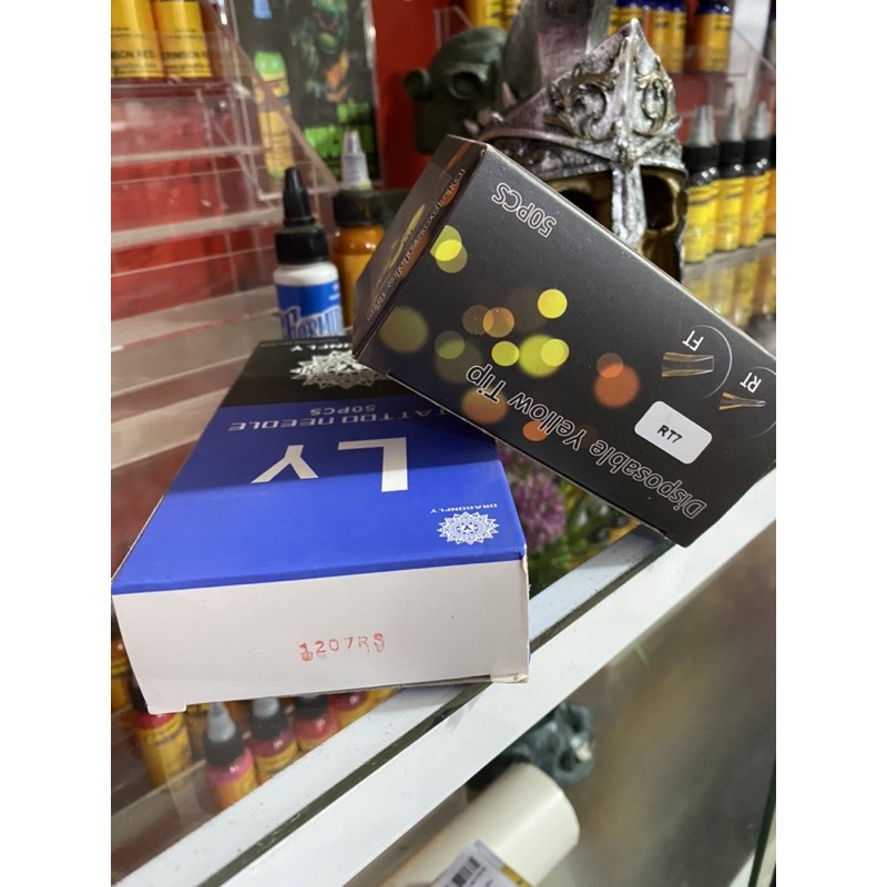 50 kim 7RS kèm ngòi nhựa