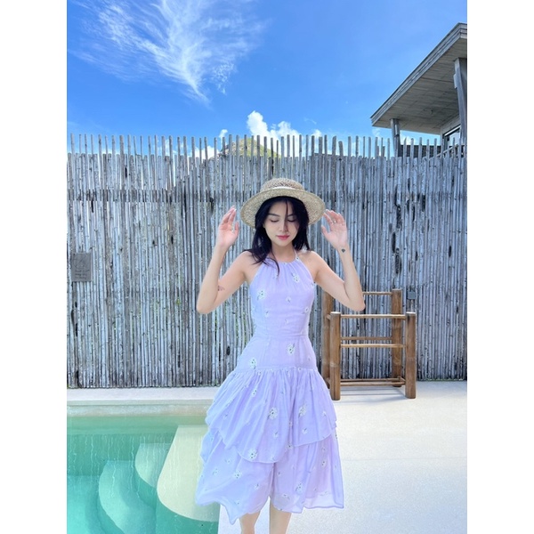 Beachclub-Đầm midi cổ yếm ladina