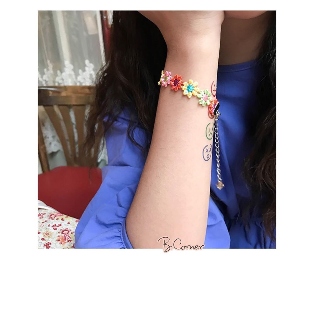 Vòng Tay Hoa Nhỏ Nhiều Màu - TS1107-1