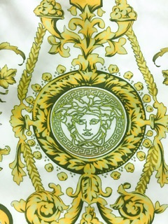 Set áo sơ mi chân váy Versace