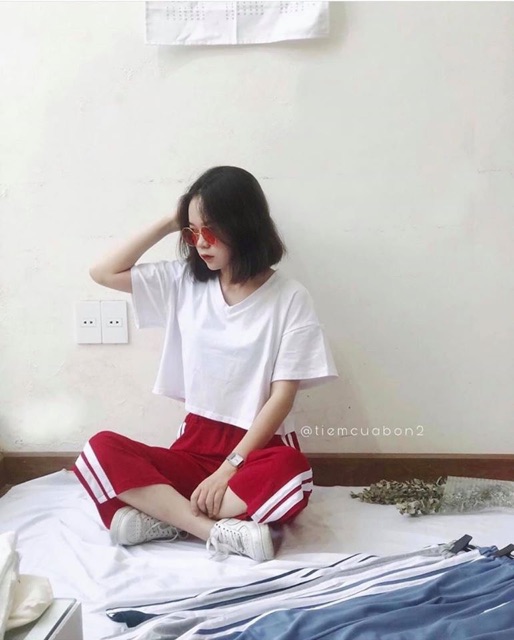 [Mã FASHIONT4WA2 giảm 10K đơn 50K] Áo croptop cổ tim - chất đẹp | BigBuy360 - bigbuy360.vn