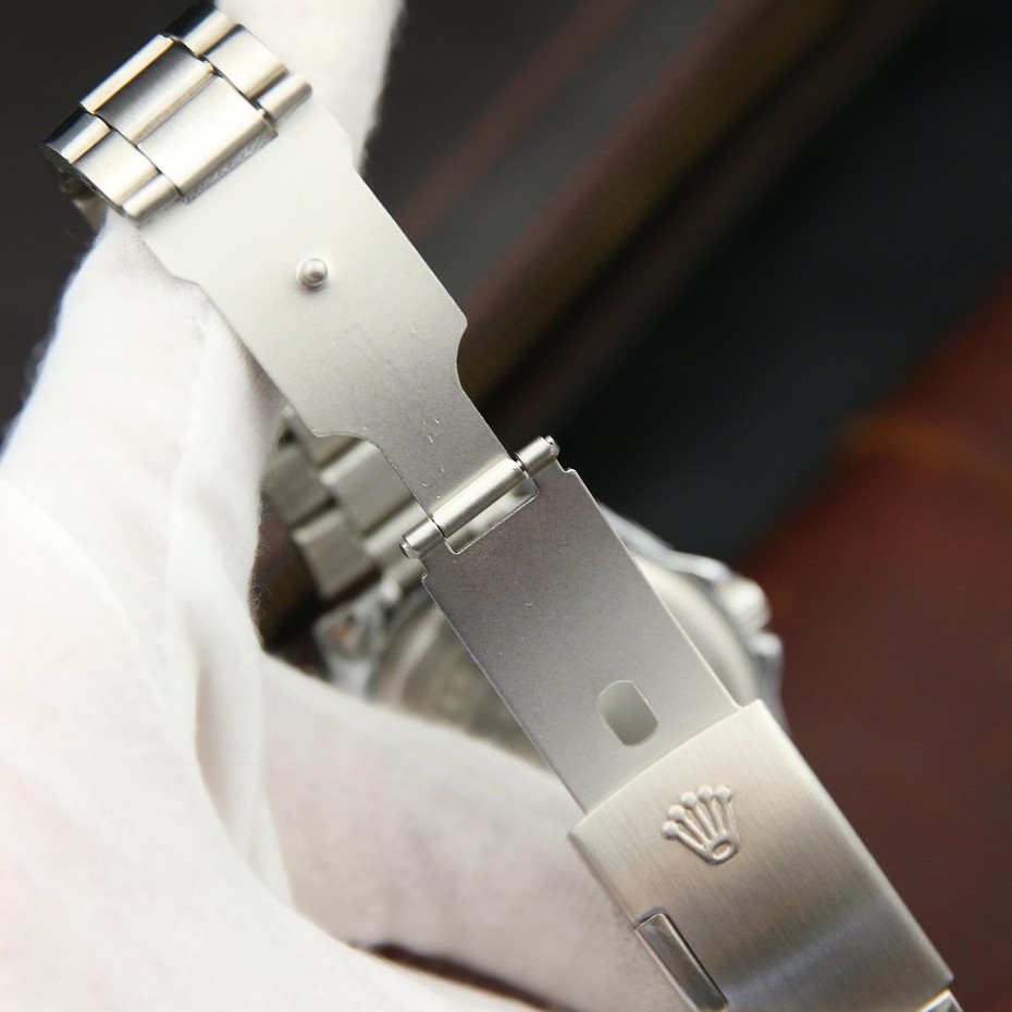 Đồng hồ nam dây thép RL RL002118 phong cách Ý mặt tròn hiển thị 2 lịch ngày tháng – Thiết kế sang trọng – Lịch lãm