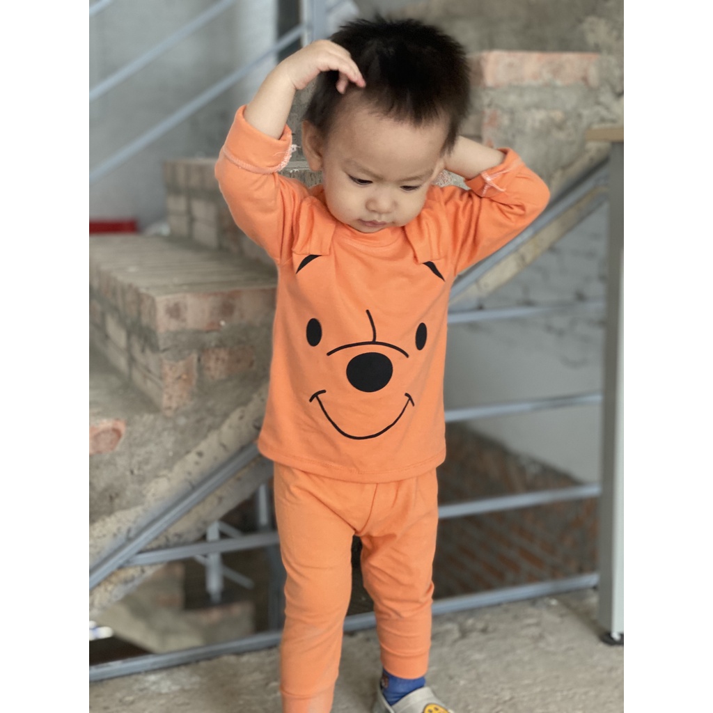 Bộ Quần Áo Dài Tay Thu Đông In Hình Gấu Vải Len Tăm Dày Dặn Cho Bé Từ 8 - 18kg