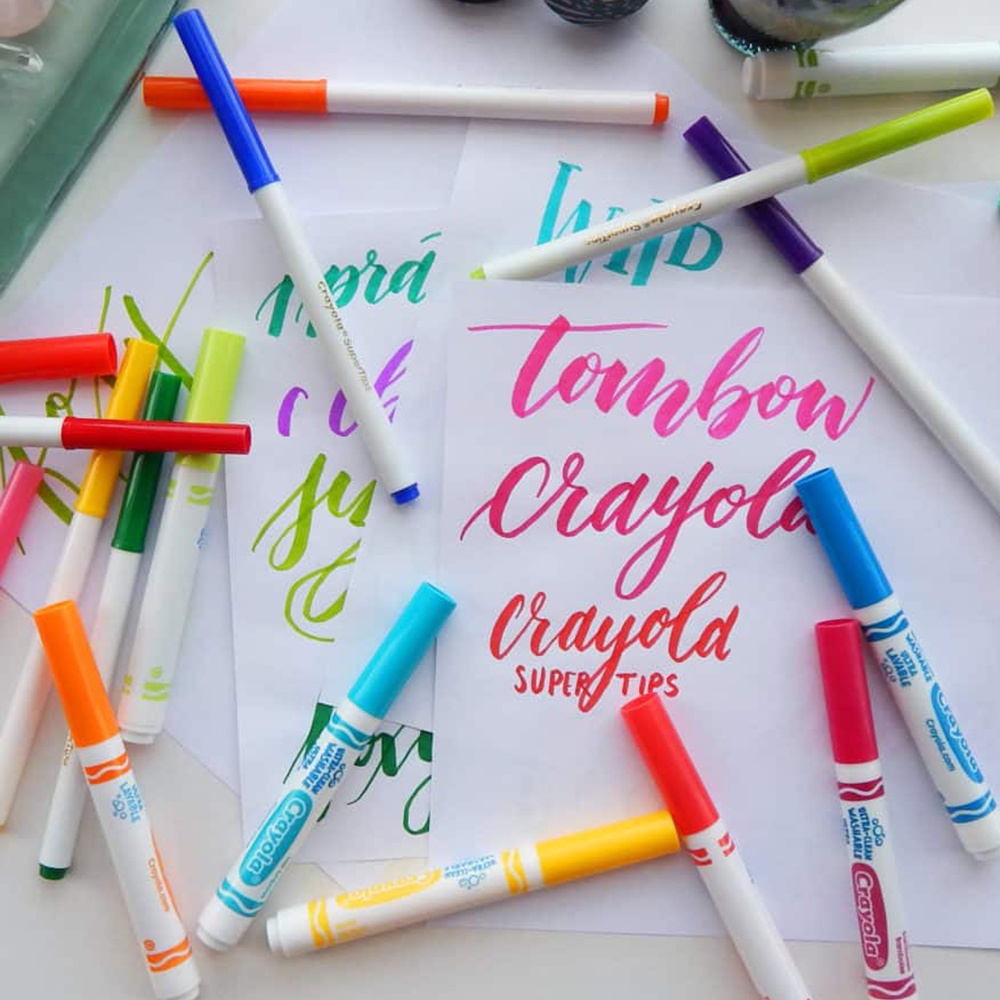 Bộ 12 bút đánh dấu đầu tròn có thể rửa được Crayola Ultra-Clean Washable Markers