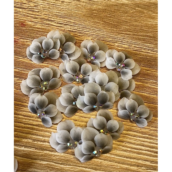 Hoa Bột Nail Gắn Móng Chân Giá 1 Bông