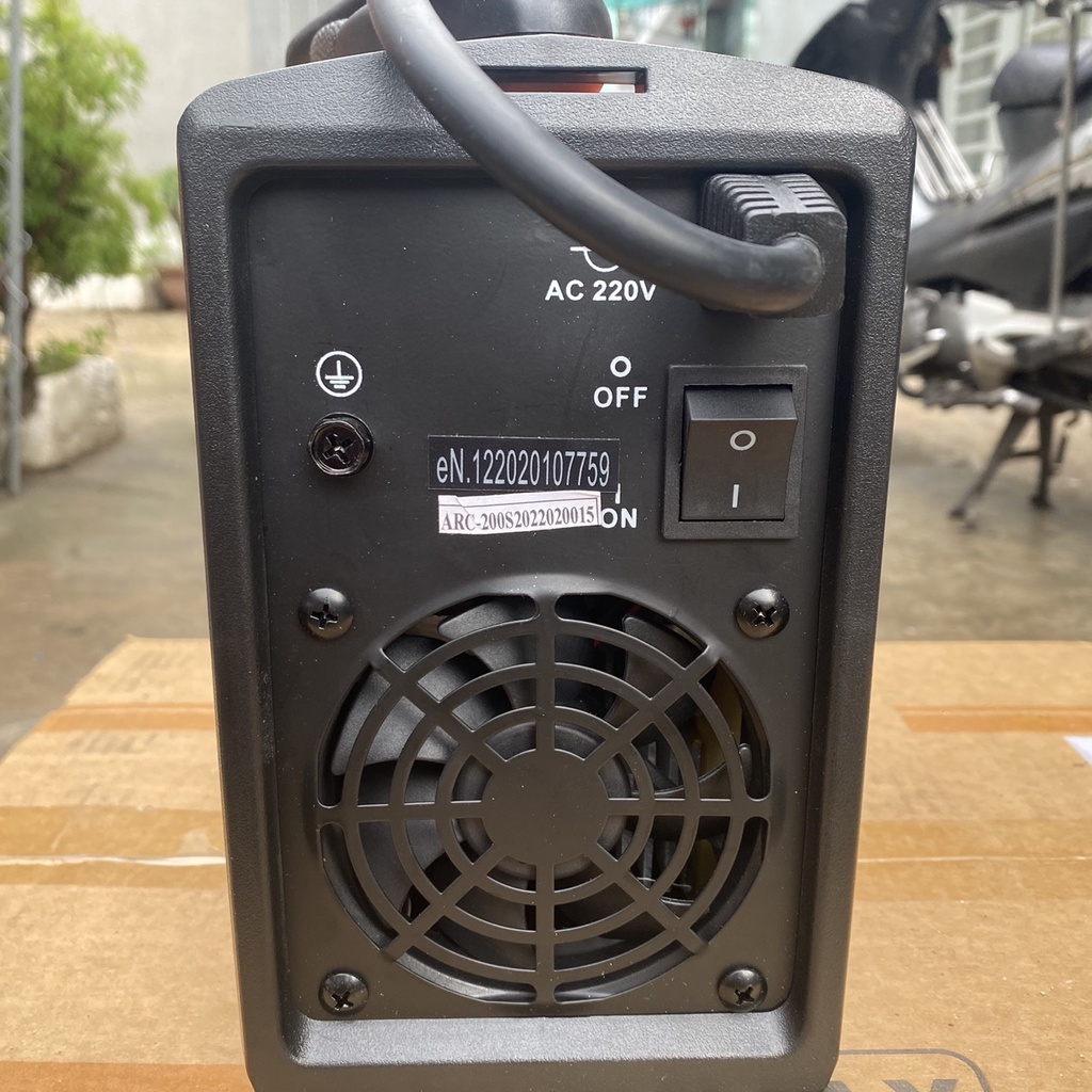 MÁY HÀN KENMAX ARC-200S chuyên hàn que 2.5mm-3.2mm chấm que 4.0mm -bảo ành 18 tháng -cam kết hàng chính hãng.