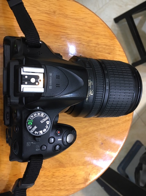 Nikon D5200 lens 18-105mm