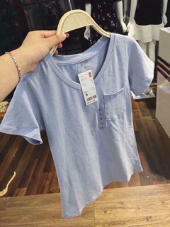 Áo phông cổ tim uni