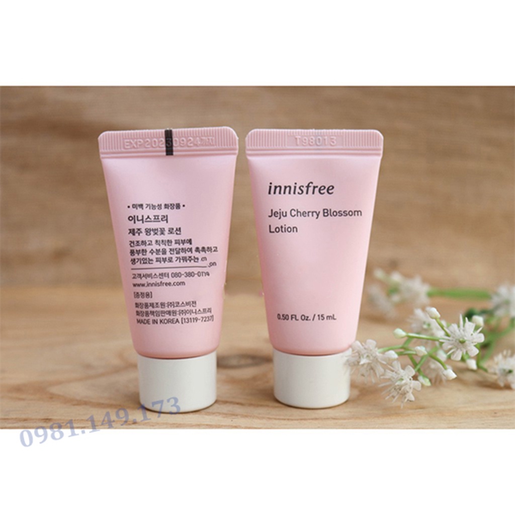 Sữa dưỡng Innisfree Hoa Anh Đào Jeju Cherry Blossom Lotion dưỡng ẩm sáng da 15ml