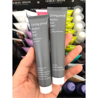 Dầu gội detox 30ml Living Proof Perfect Hair Day Triple Detox